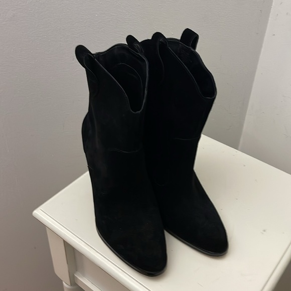 Jessica Simpson Black Suede Cowboy Boots - Picture 2 of 10